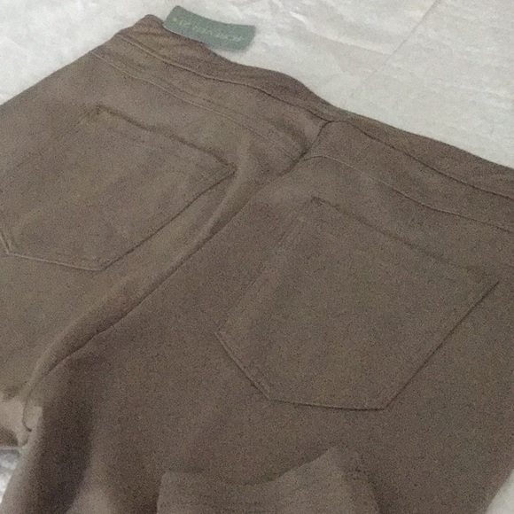 😍 taupe skinny pants 🦋 - Picture 2 of 5